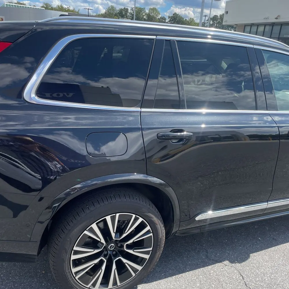 2024 Volvo XC90 T8 - Plus PHEV