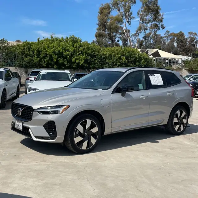 2024 Volvo XC60 T8 - Plus PHEV