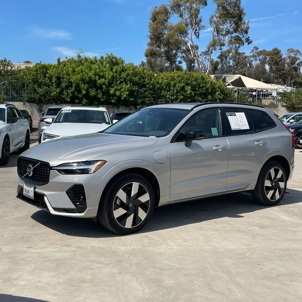 2024 Volvo XC60 T8 - Plus PHEV
