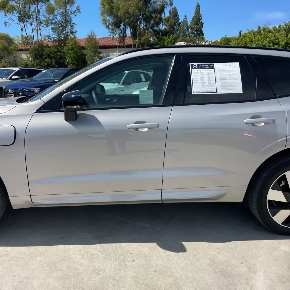 2024 Volvo XC60 T8 - Plus PHEV