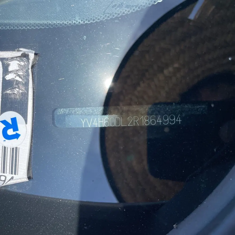2024 Volvo XC60 T8 - Plus PHEV