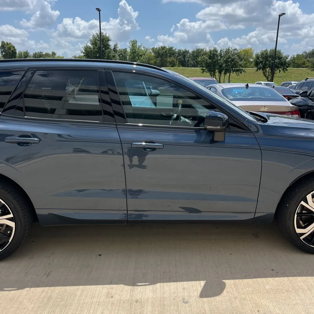 2024 Volvo XC60 T8 - Ultimate PHEV