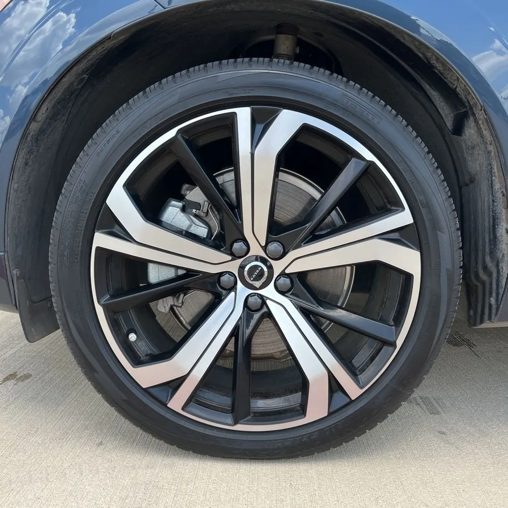 2024 Volvo XC60 T8 - Ultimate PHEV