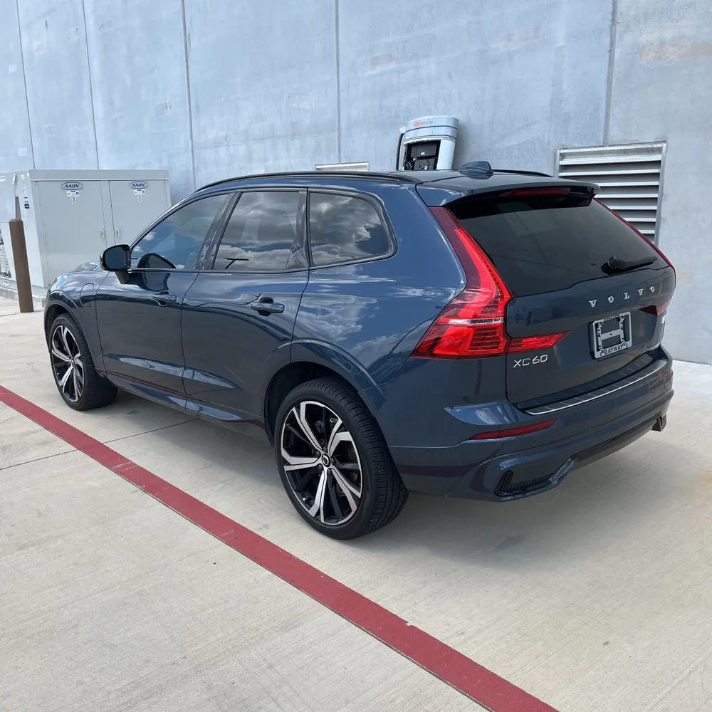 2024 Volvo XC60 T8 - Ultimate PHEV