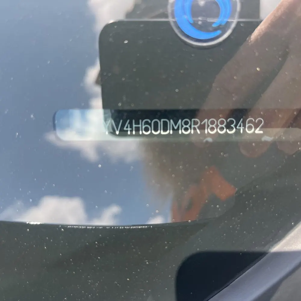 2024 Volvo XC60 T8 - Ultimate PHEV