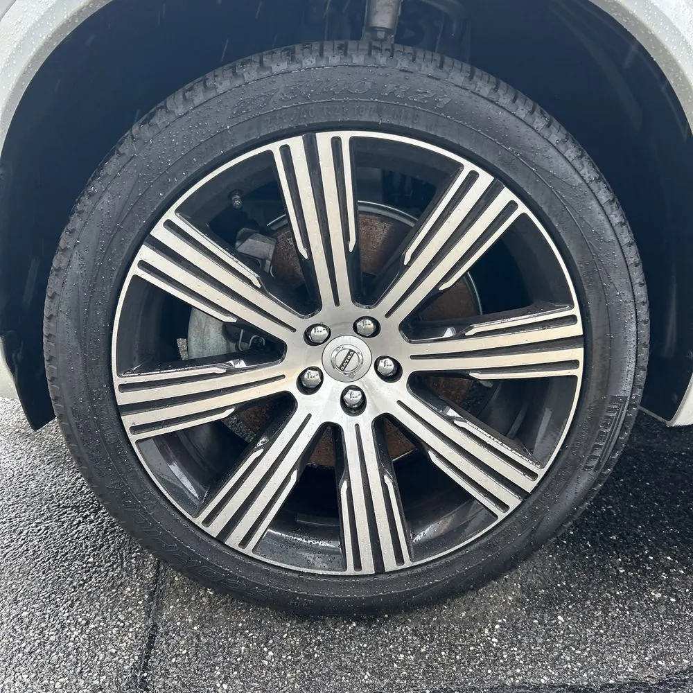 2024 Volvo XC90 T8 - Plus PHEV