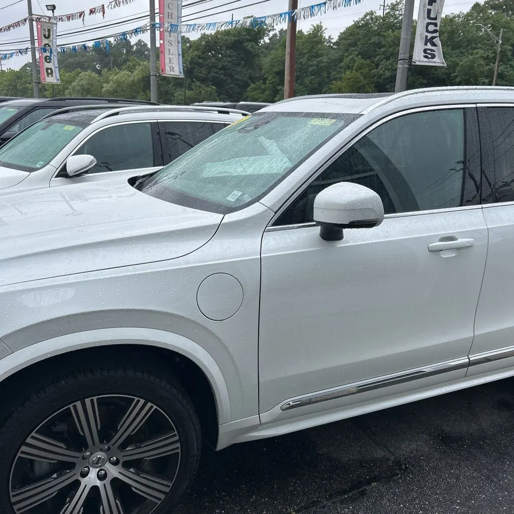 2024 Volvo XC90 T8 - Plus PHEV