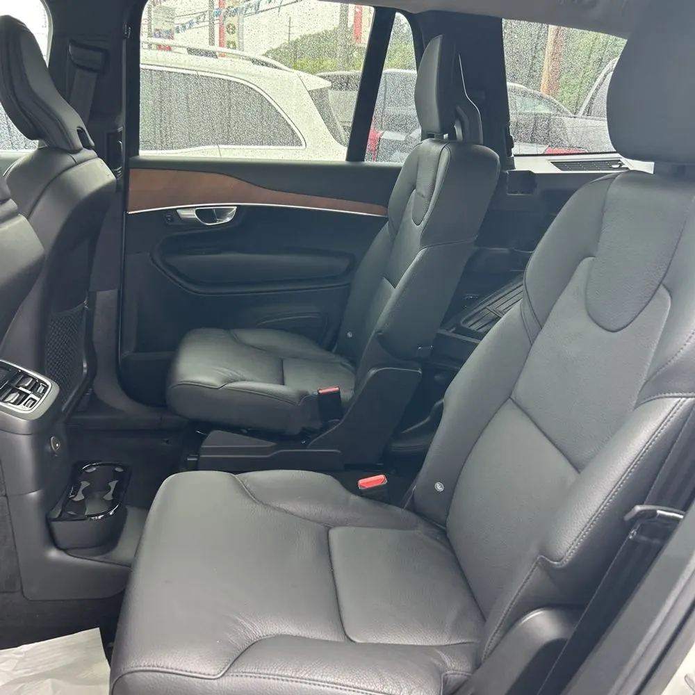 2024 Volvo XC90 T8 - Plus PHEV