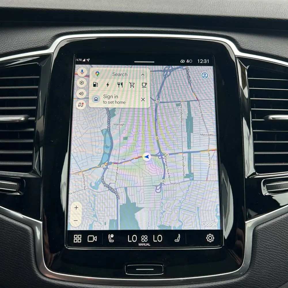 2024 Volvo XC90 T8 - Plus PHEV