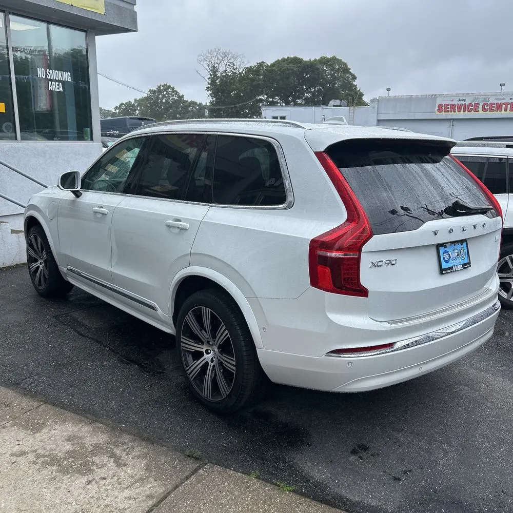 2024 Volvo XC90 T8 - Plus PHEV