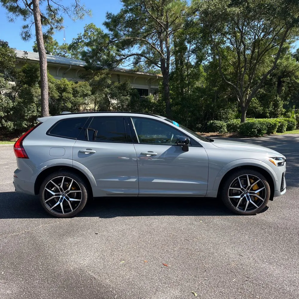2025 Volvo XC60 T8 - Polestar PHEV