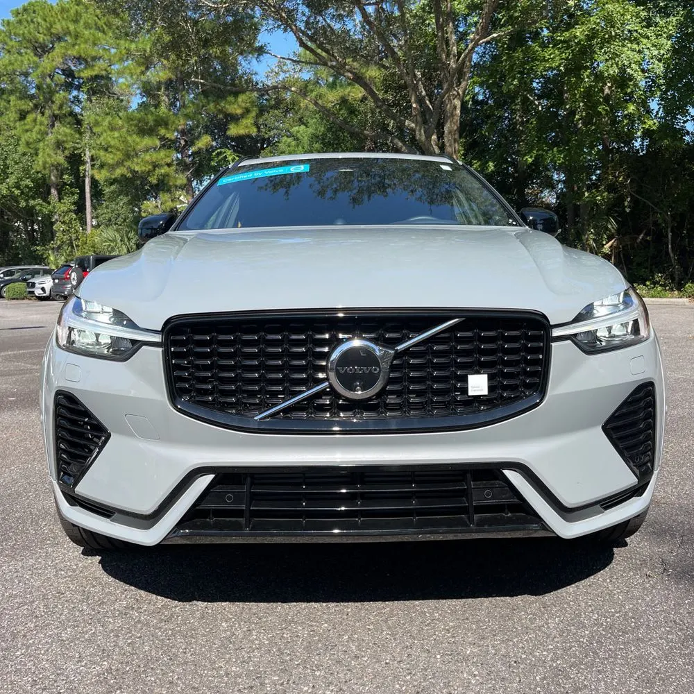 2025 Volvo XC60 T8 - Polestar PHEV