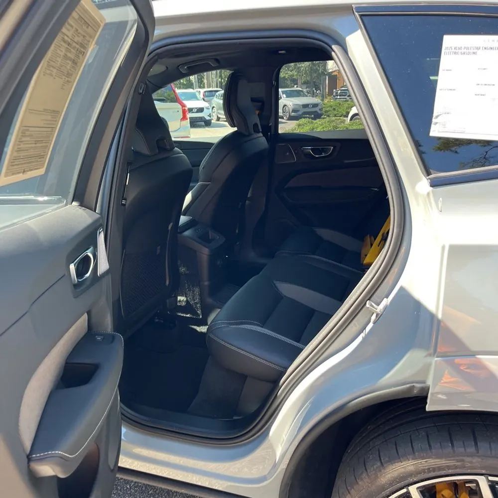 2025 Volvo XC60 T8 - Polestar PHEV