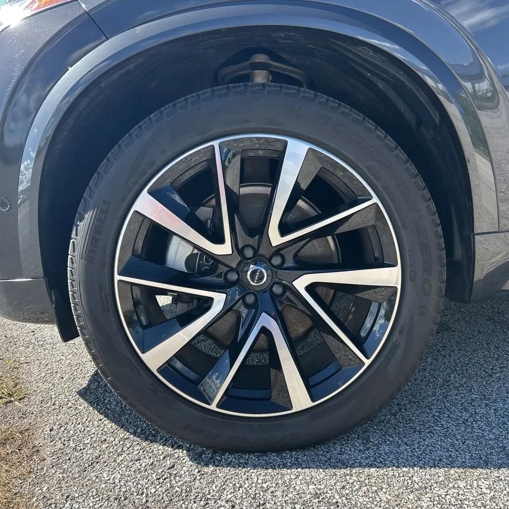 2024 Volvo XC90 B5 - Plus