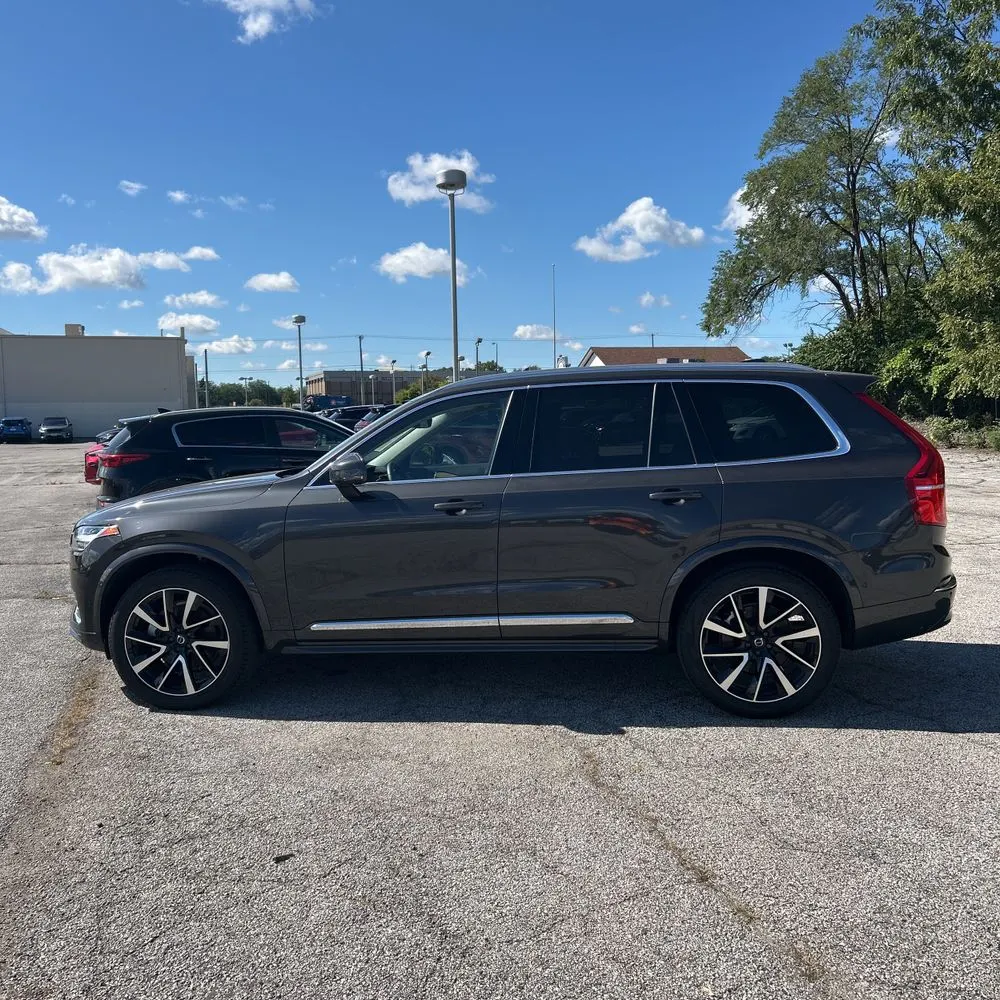 2024 Volvo XC90 B5 - Plus