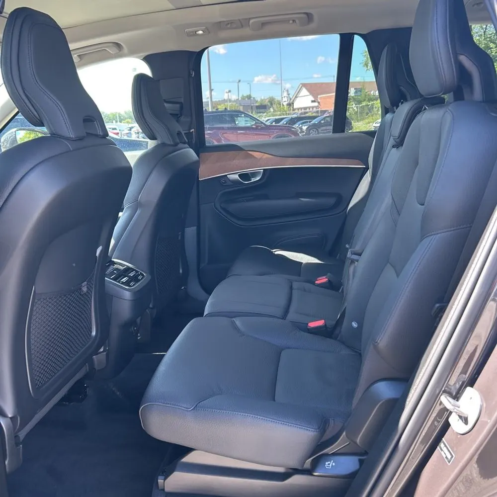 2024 Volvo XC90 B5 - Plus
