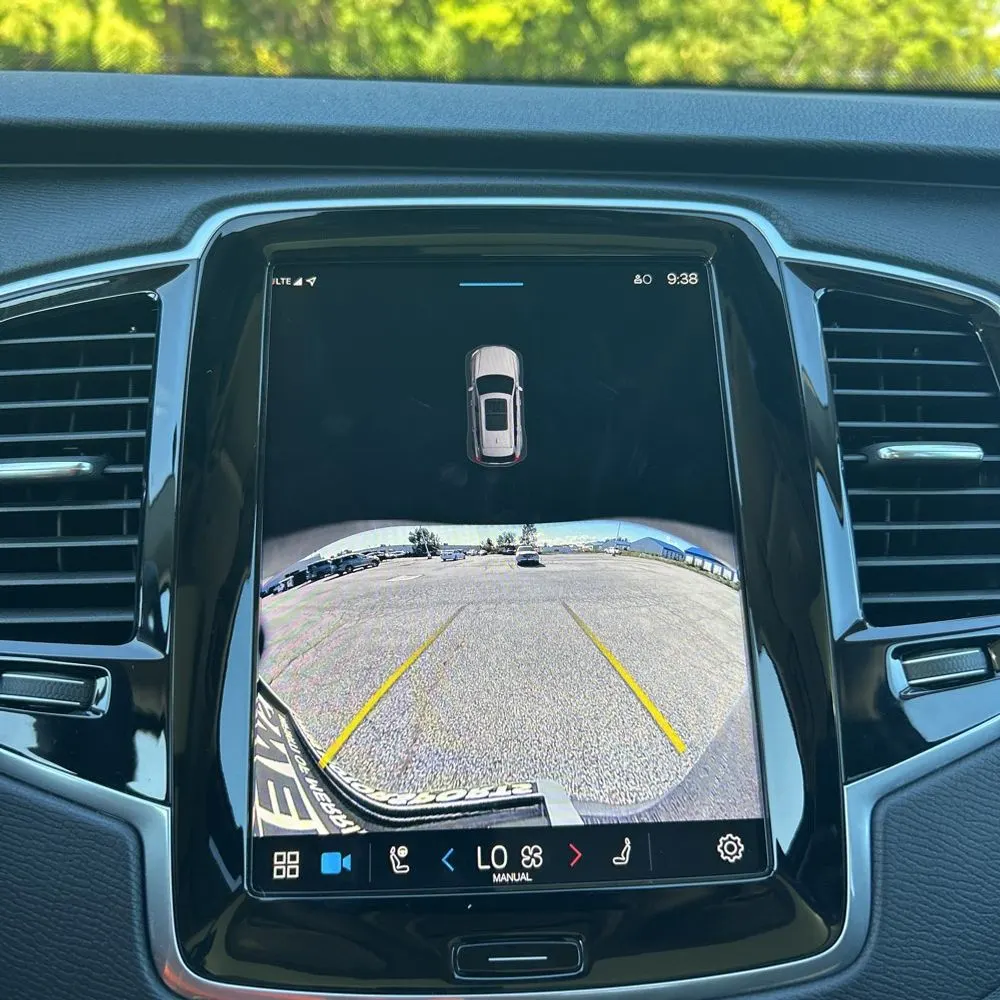 2024 Volvo XC90 B5 - Plus