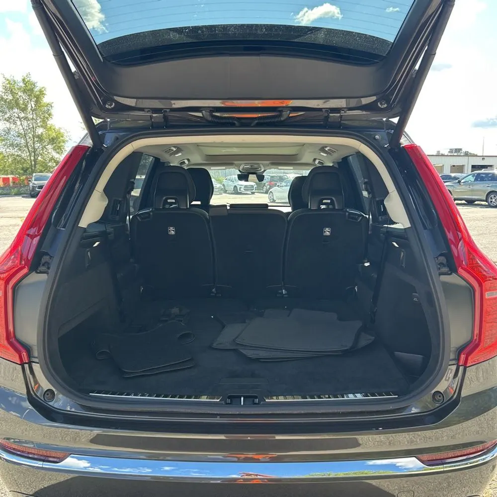 2024 Volvo XC90 B5 - Plus