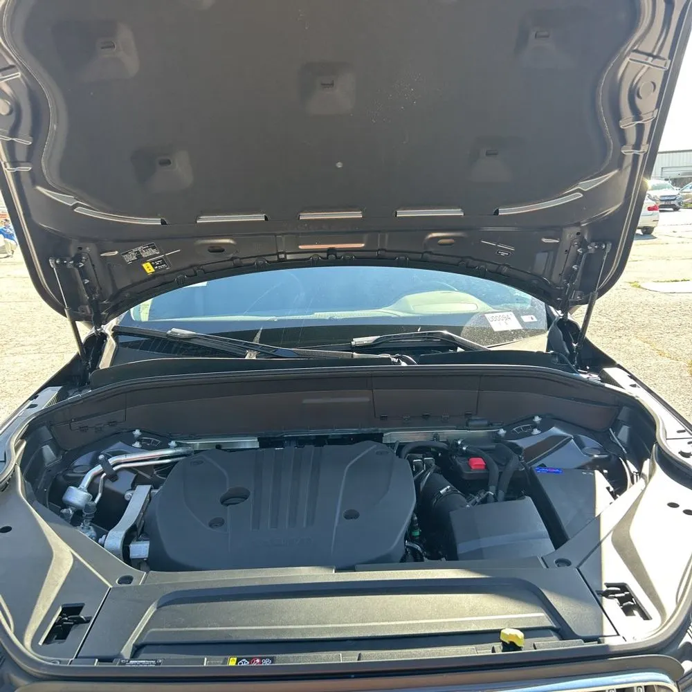 2024 Volvo XC90 B5 - Plus