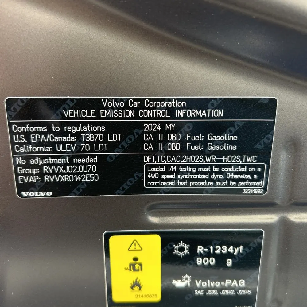 2024 Volvo XC90 B5 - Plus