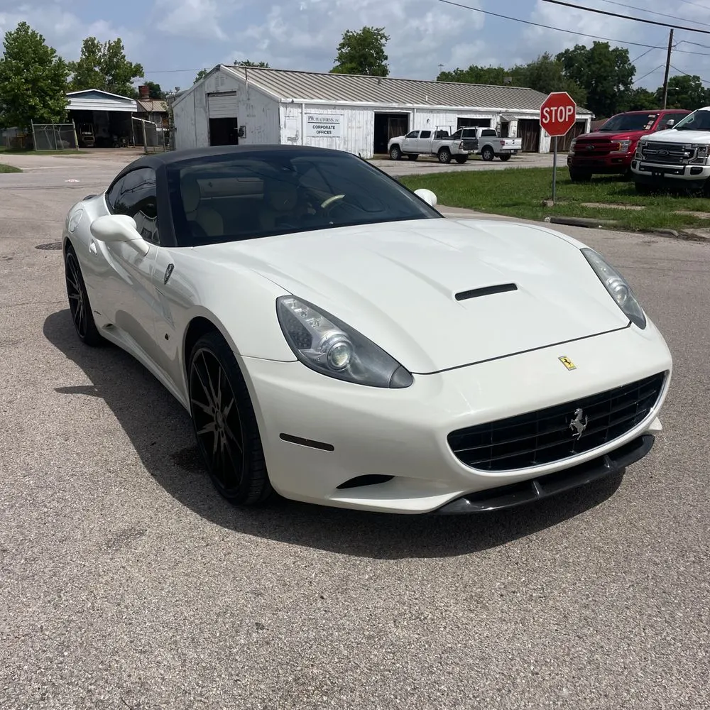 2013 Ferrari California Base