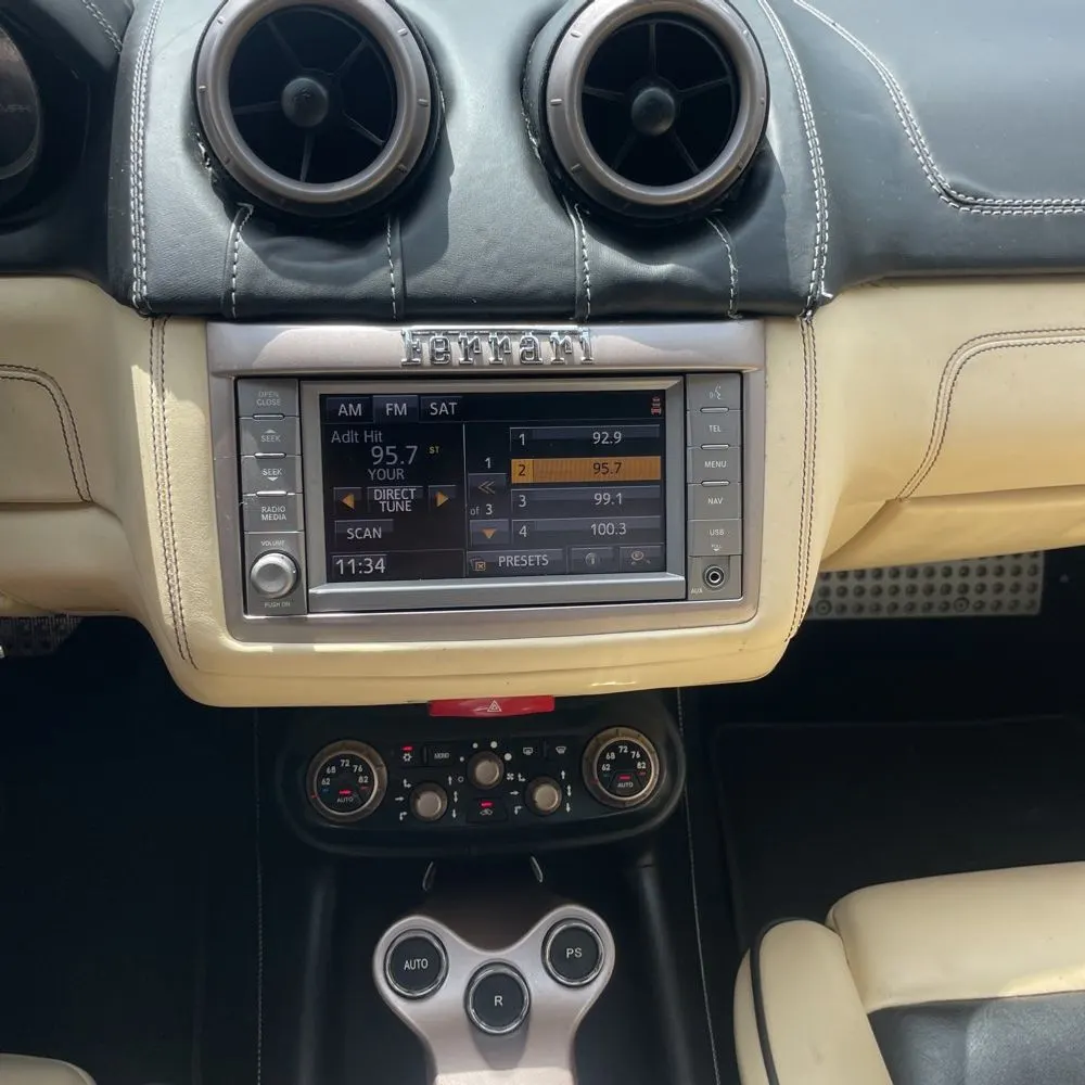 2013 Ferrari California Base