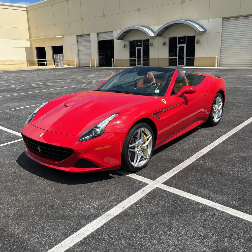 2016 Ferrari California T Base