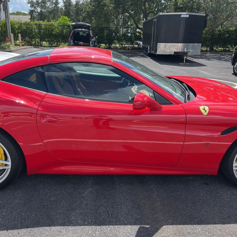 2016 Ferrari California T Base