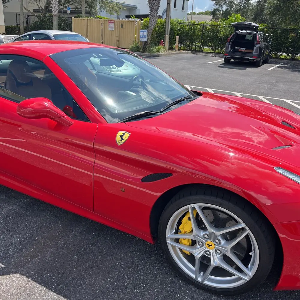 2016 Ferrari California T Base