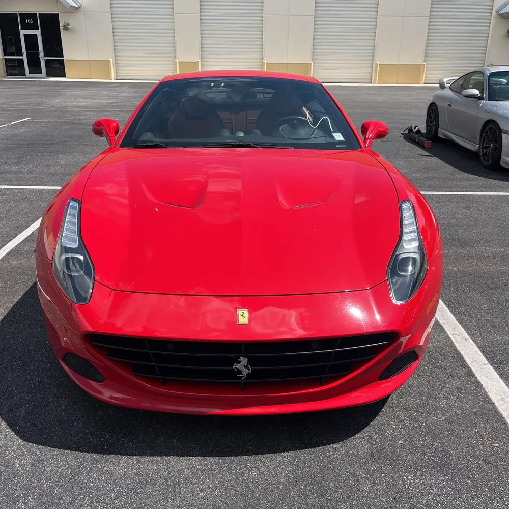 2016 Ferrari California T Base