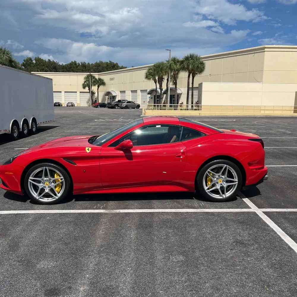 2016 Ferrari California T Base