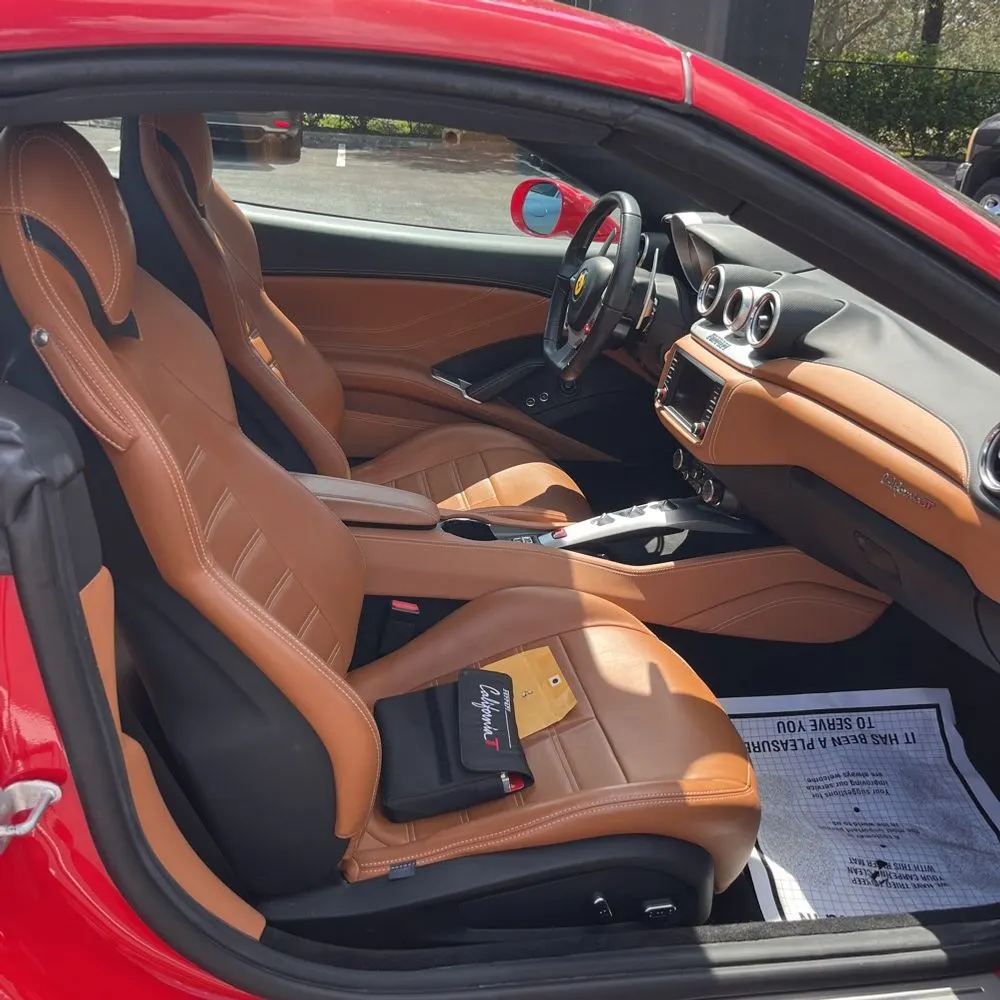 2016 Ferrari California T Base