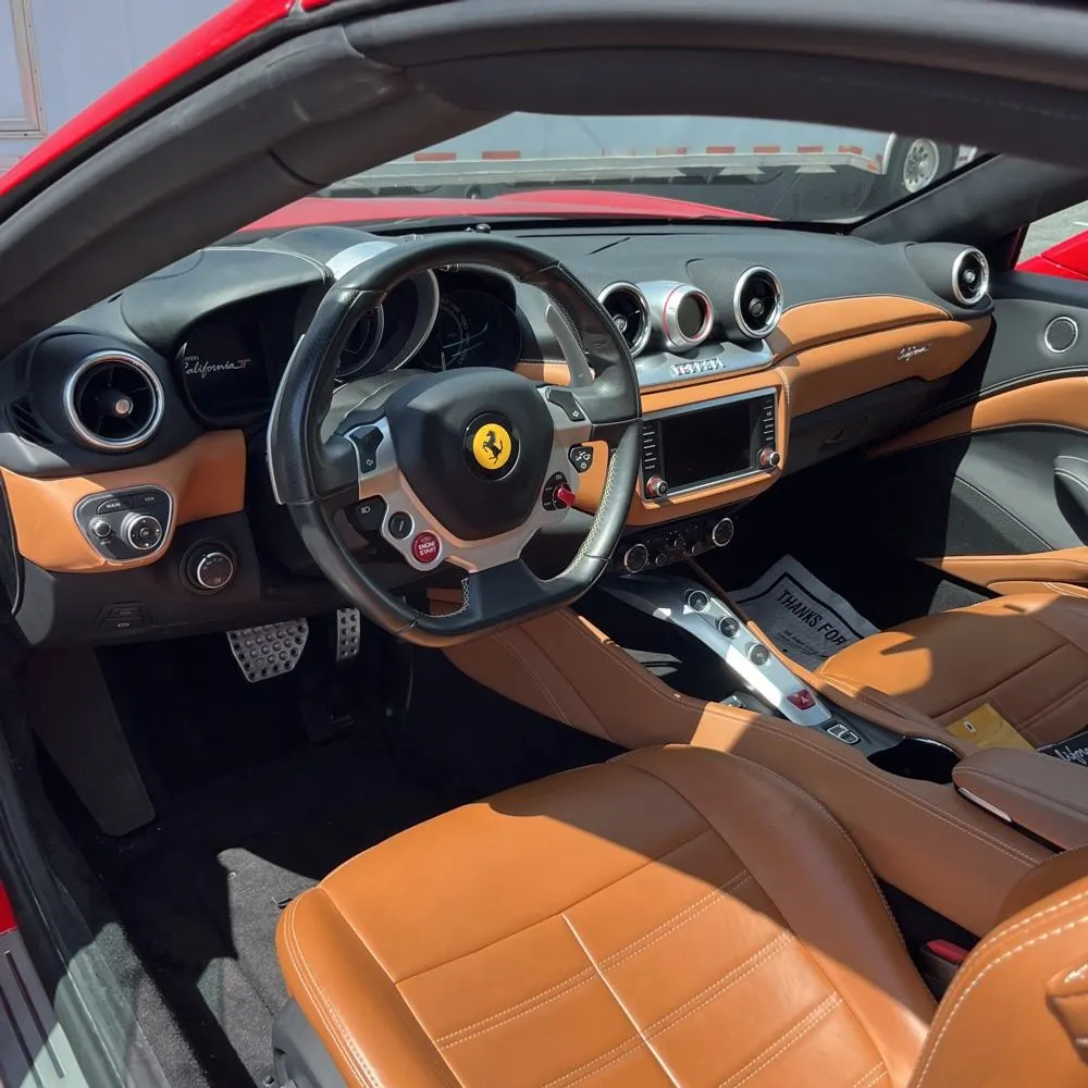 2016 Ferrari California T Base