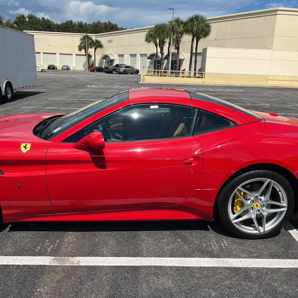 2016 Ferrari California T Base