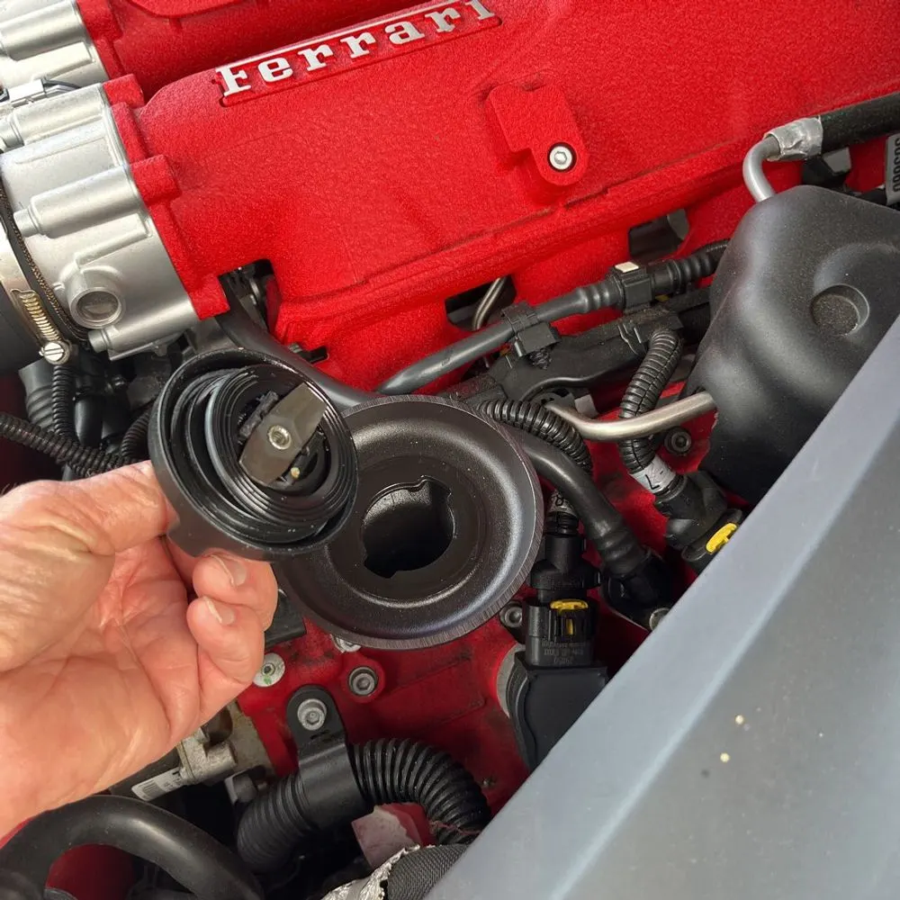 2016 Ferrari California T Base