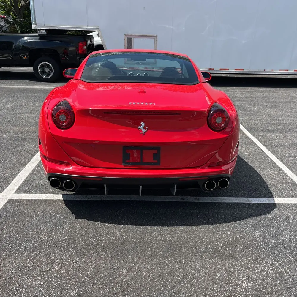 2016 Ferrari California T Base