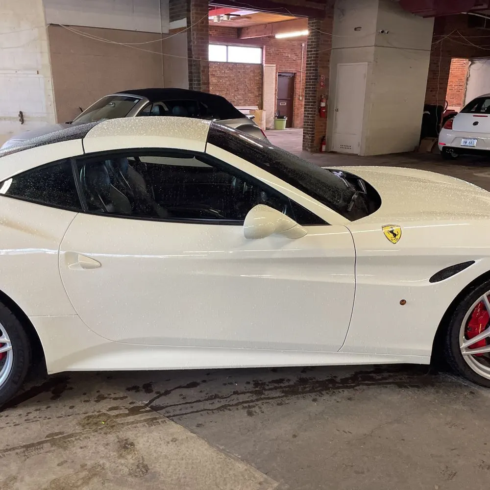2017 Ferrari California T Base