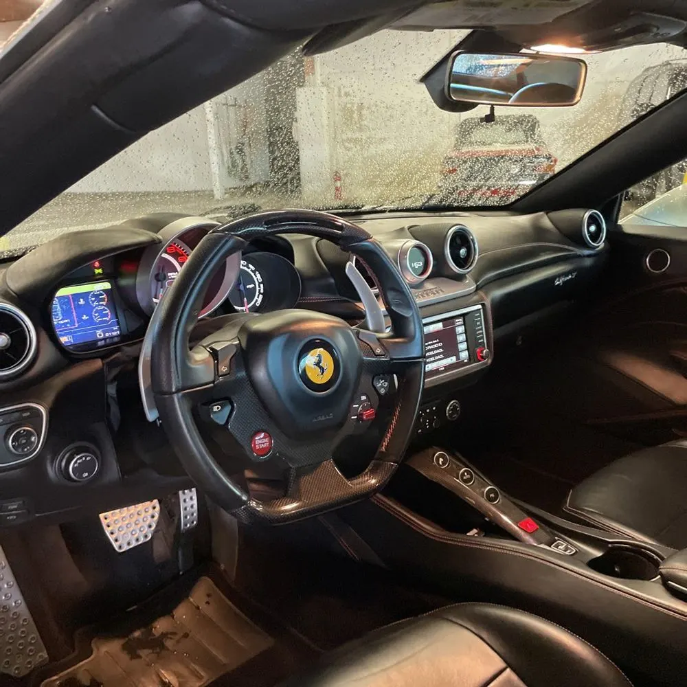 2017 Ferrari California T Base