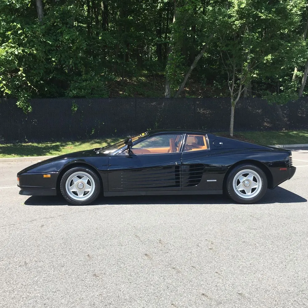 1986 Ferrari Testarossa Flying Mirror