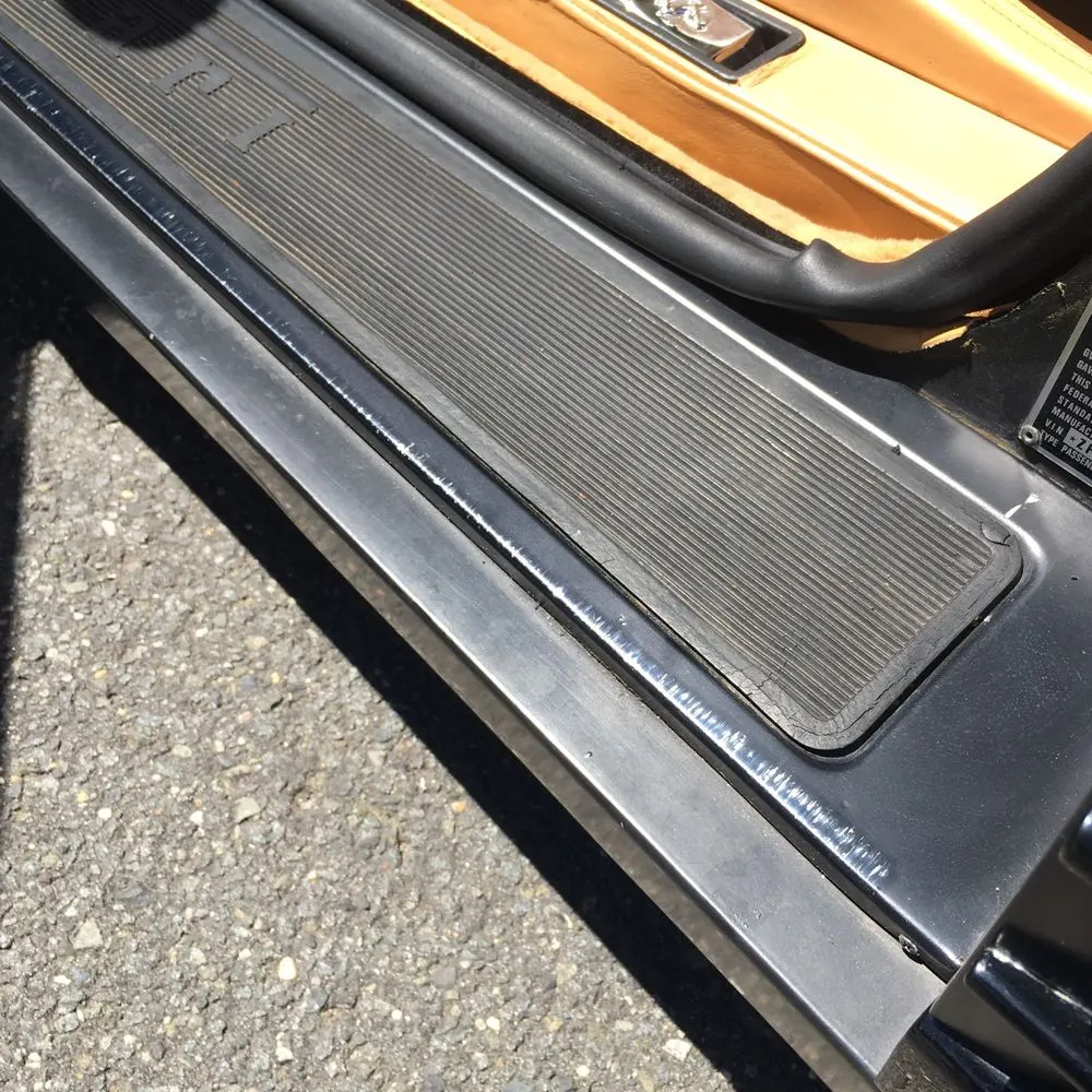 1986 Ferrari Testarossa Flying Mirror