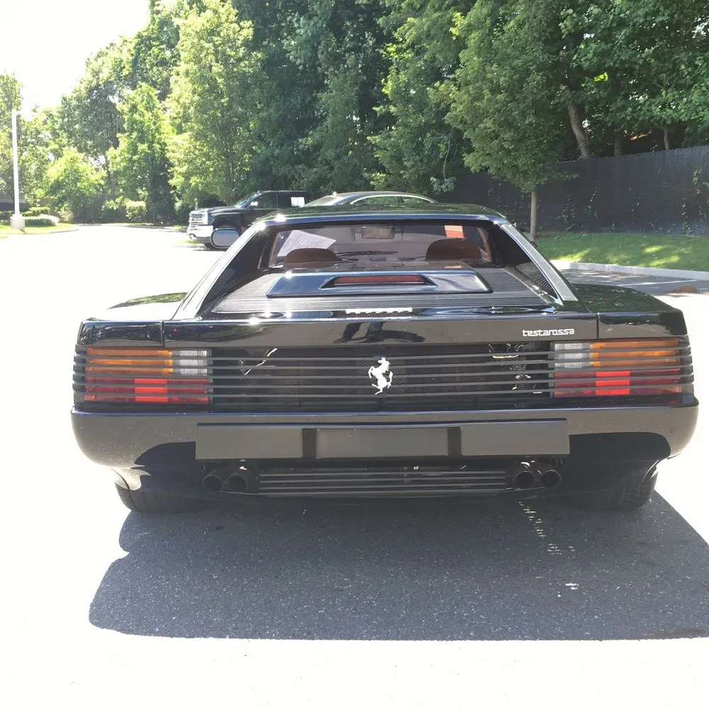 1986 Ferrari Testarossa Flying Mirror