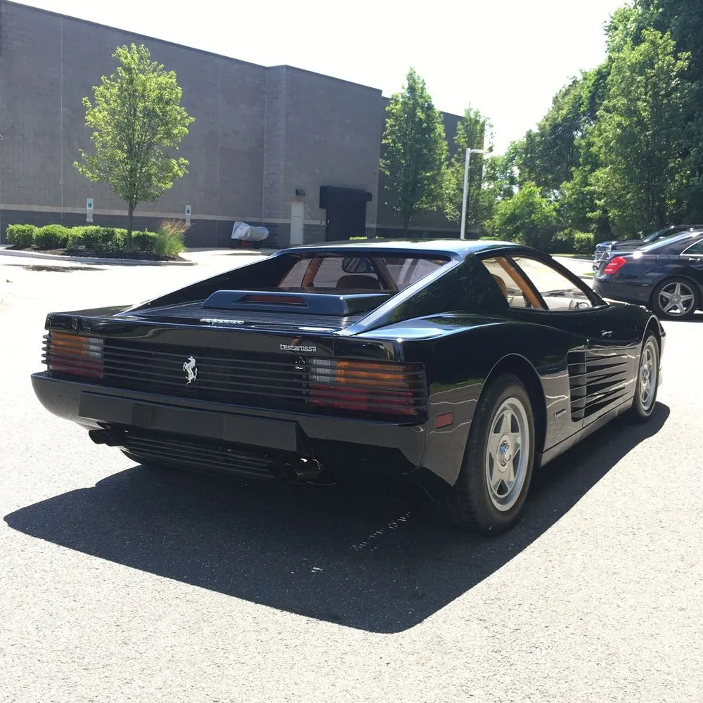 1986 Ferrari Testarossa Flying Mirror