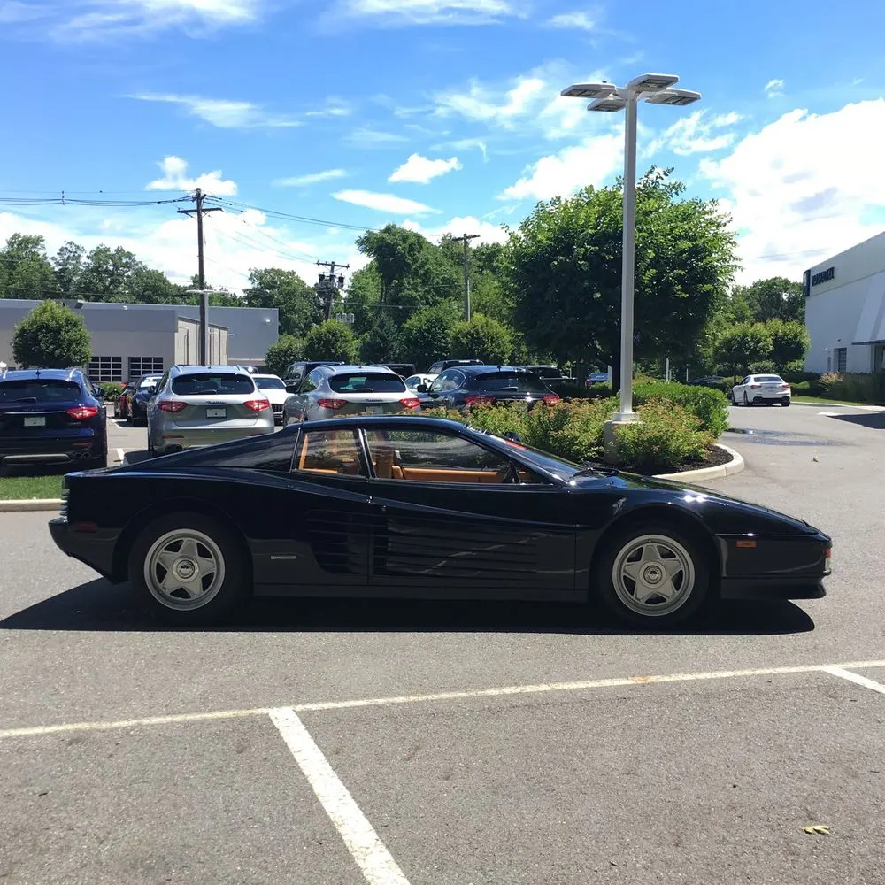 1986 Ferrari Testarossa Flying Mirror