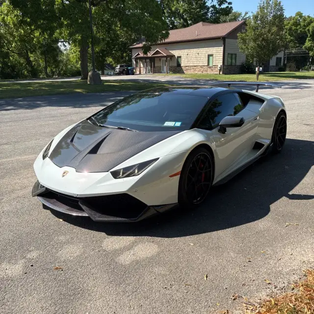 2015 Lamborghini Huracan Base