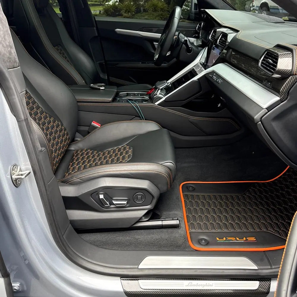 2020 Lamborghini Urus Base