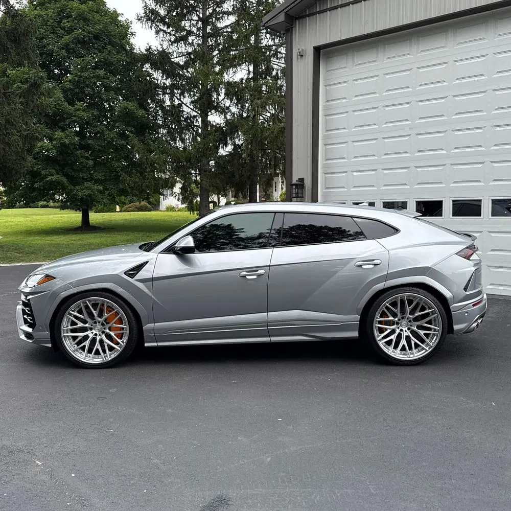 2020 Lamborghini Urus Base