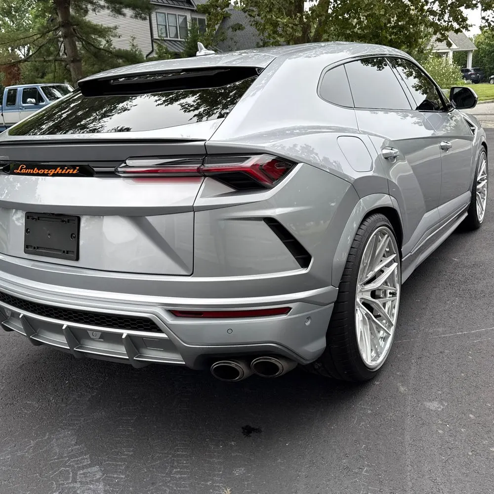 2020 Lamborghini Urus Base