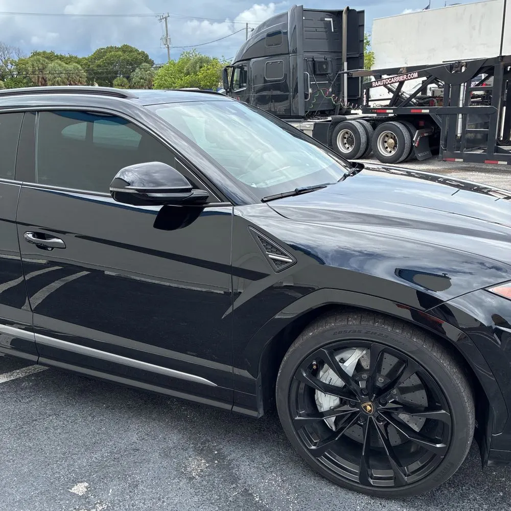 2020 Lamborghini Urus Base