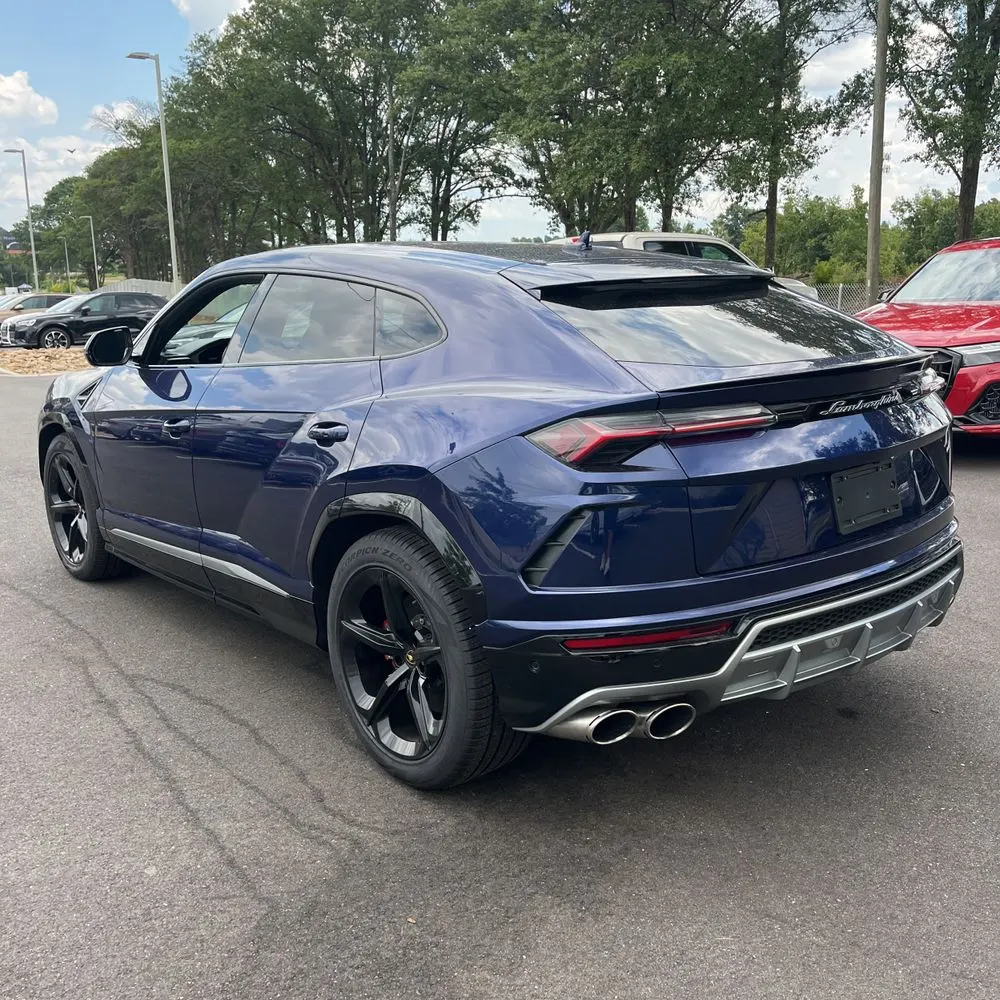2021 Lamborghini Urus Base