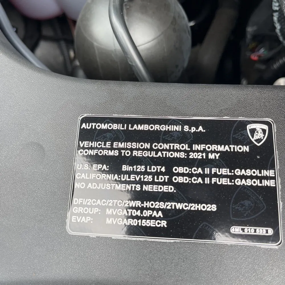 2021 Lamborghini Urus Base